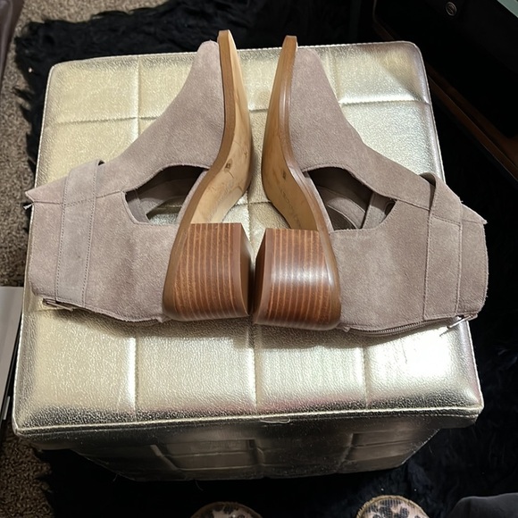 Sole Society heeled booties - Picture 5 of 13